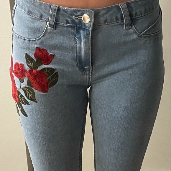 Jeans - Picture 2 of 8